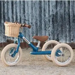 Trybike Vintage Blue Kids Balance Bike has been beautifully made with durable construction, stunning details and a quality finish, with wide inflatable Rubber Tyres that offer your child a more comfortable ride even over rougher surfaces.