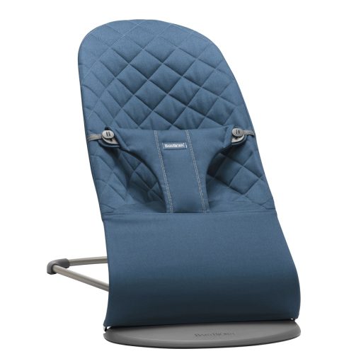 Babybjorn Bouncer Bliss Cotton in Midnight Blue is a cozy place for your baby to play and rest. The natural rocking generated by your baby’s own movements