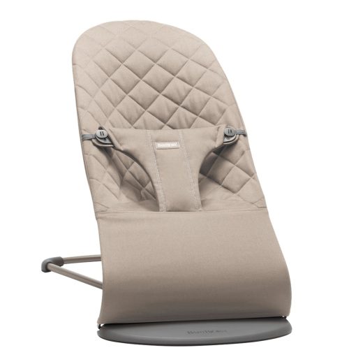 Babybjorn Bouncer Bliss Sand Grey, a cozy place for baby to play and rest. The natural rocking by your baby usually has a soothing effect