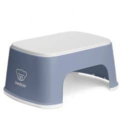 Babybjorn Step Stool in Blue has an anti-slip upper surface to prevent your child from falling, even with wet feet. Lightweight and easy to use.