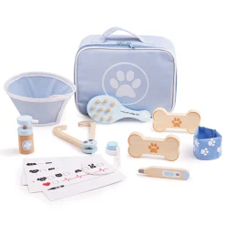 Bigjigs Veterinary Set has everything young Veterinarian need to tend to their patients. Pets and Teddies need no longer be neglected.