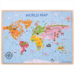 Bigjigs World Map Puzzle is a beautifully illustrated wooden map puzzle, a great educational tool, helping to improve geographical and general knowledge and to inspire inquisitive children as they explore the countries