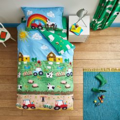 Farmyard Toddler Duvet Set is a wonderful reversible kids bedding set from Catherine Lansfield that would be ideal for any child that loves all things Farm.