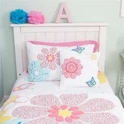 Daisy Floral Kids Single Duvet Set from Babyface has a bright and colourful design with pretty flowers that are hand appliquéd in 100% cotton.