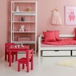 Hoppekids Table & 2 Chairs Set Rose is a wonderful table and chair set that would make a perfect addition to any house