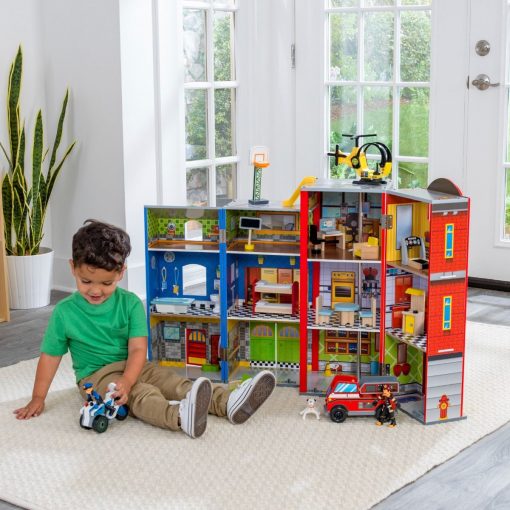 Kidkraft Everyday Heroes Playset lets kids imagine themselves as real-life heroes, answering urgent calls and keeping people safe.