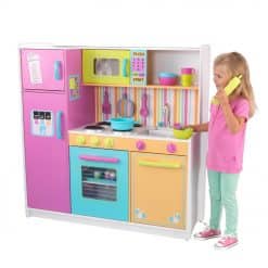 KidKraft Deluxe Big and Bright Kitchen, is perfectly scaled to your childs world are wonderful for roleplay and copying parents cooking,