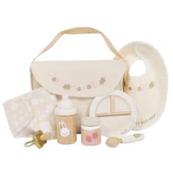 Le Toy Van Doll Nursing Set has everything mini mums and dads need to care for their dolls, including a host of babycare essentials including a bib, dummy, nappy, plate, spoon, a jar of baby food and a bottle.