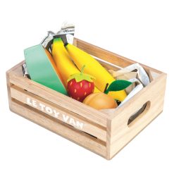 Le Toy Van Fruits Crate features a wonderful selection of vibrantly coloured fruits in a crate, including bananas, strawberries, a peach and a watermelon slice.