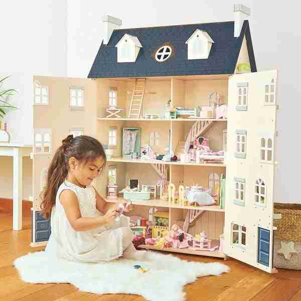 Le toy shop van dollhouse