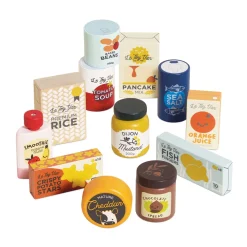This Le Toy Van Supermarket Grocery Weekly Shop, is a delightful 12-piece play set, perfect for your little shoppers to fill up their baskets