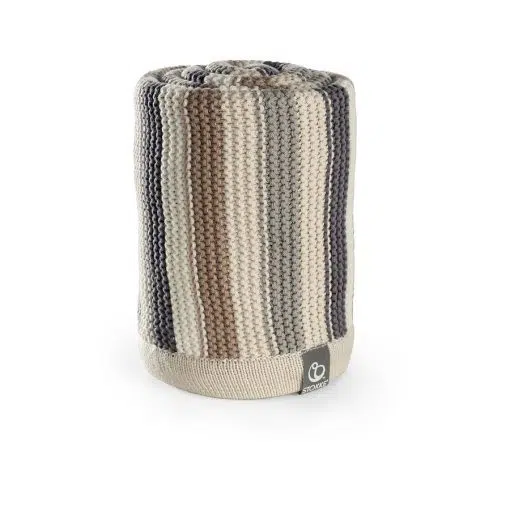 Stokke Stroller Blanket Horizon, is a knitted 100% Cotton Baby Blanket that is not only fashionable, but soft, comfortable and warm.